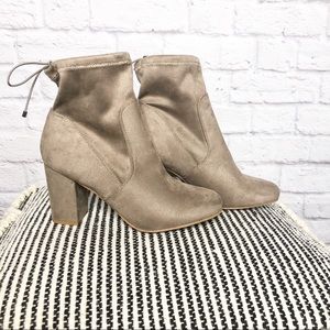 •SOLD•NEW Chinese laundry suede heeled booties